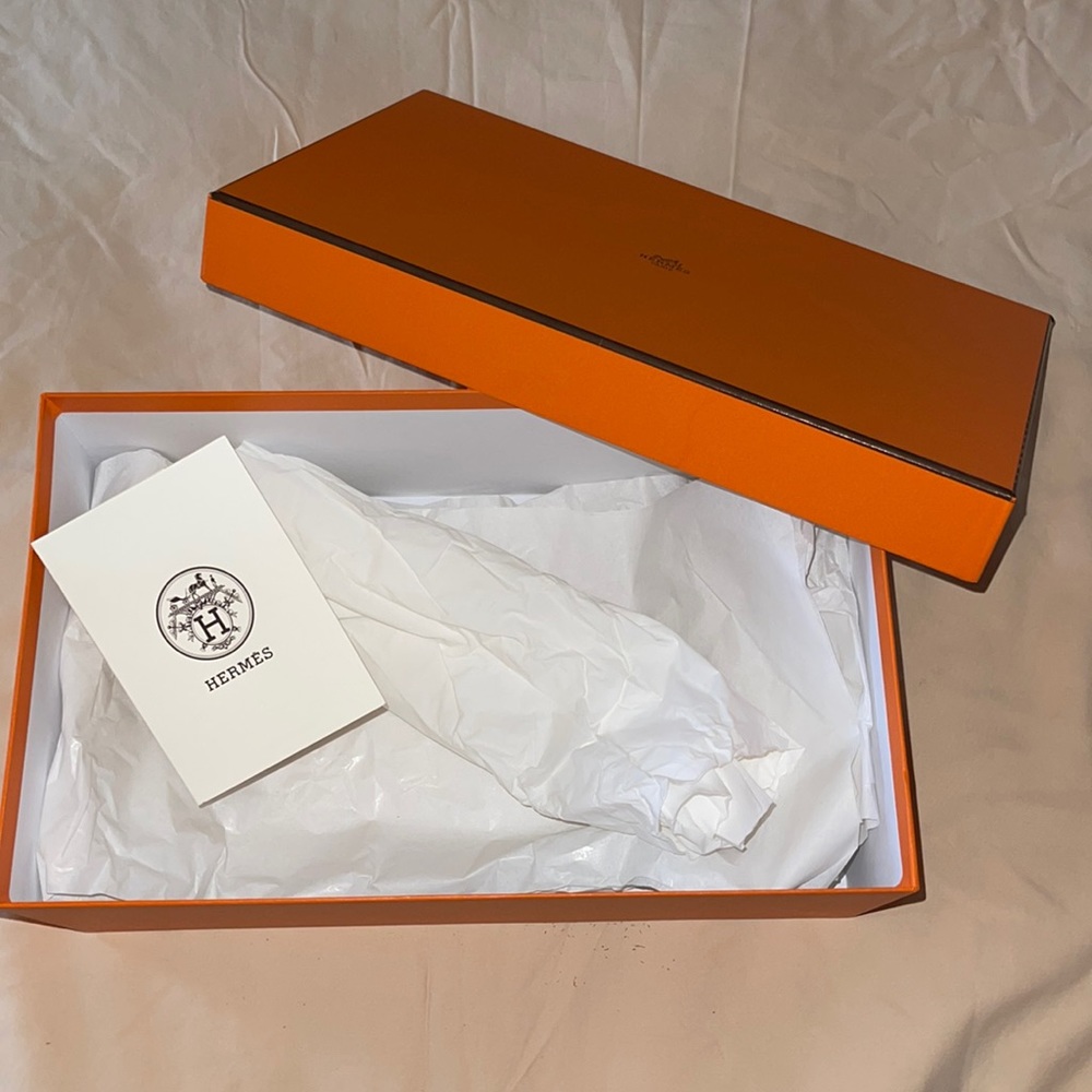 Hermes empty  box,NEW shoes box with tissue and card inside.